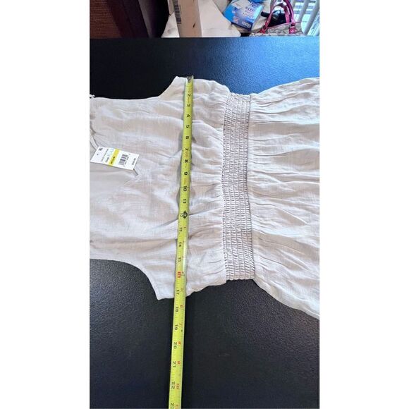 Palette Women's Smocked Gauze Sleeveless Top Light Gray Size Medium NWT P1-92 - Picture 7 of 10